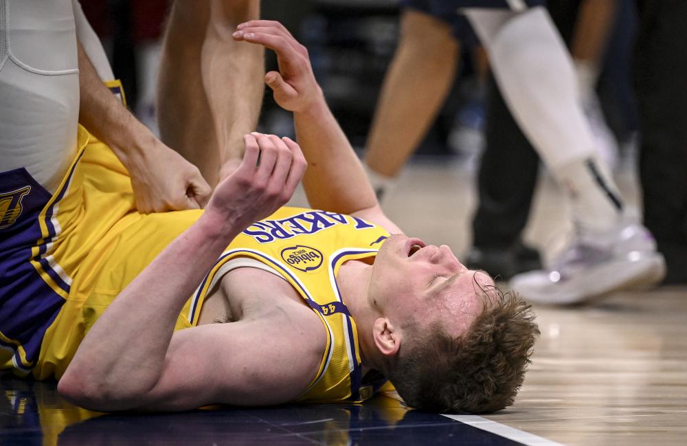 与潘展乐携 与潘展乐携