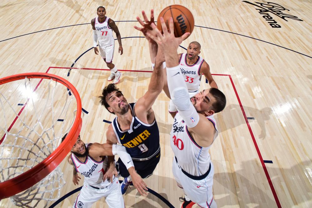 他将首次参 他将首次参