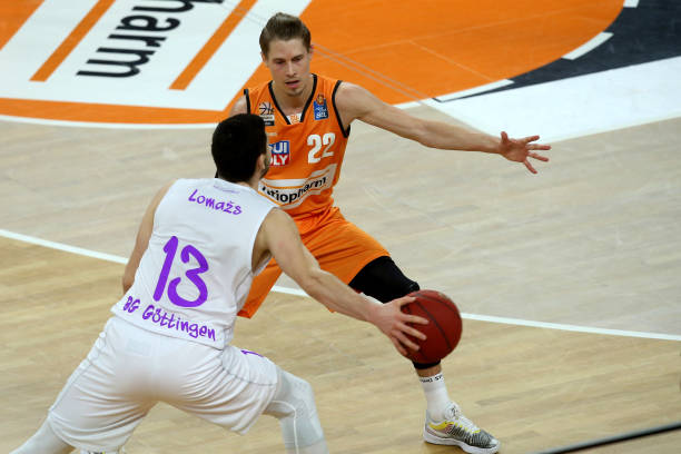 主办国的荣 主办国的荣